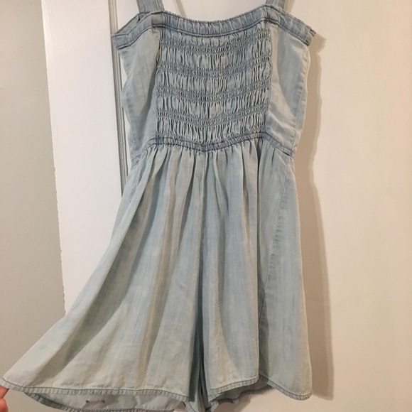 Abercrombie soft Denim Romper - Picture 2 of 8